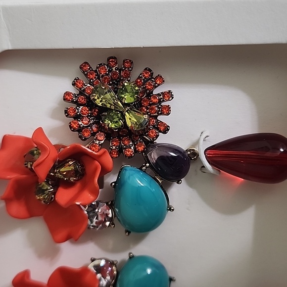 ZARA Jewel Beads Flower Earrings - Picture 9 of 13